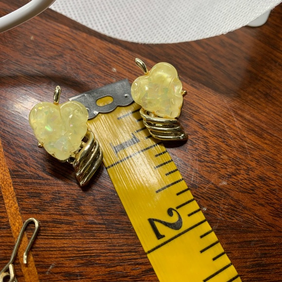 1950s Necklace and Earring Set - Picture 15 of 16